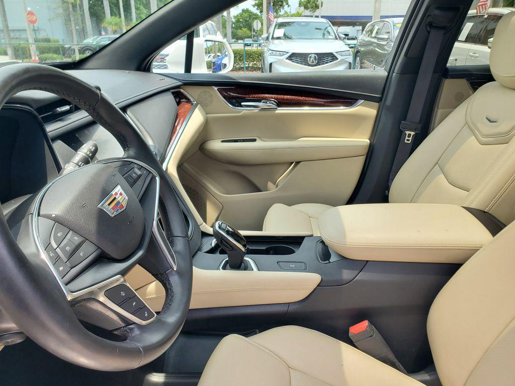 used 2019 Cadillac XT5 car, priced at $21,388