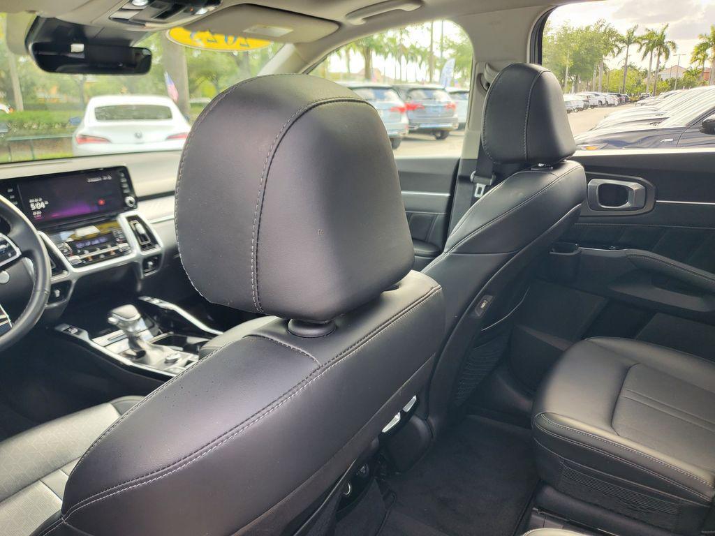 used 2023 Kia Sorento car, priced at $24,088