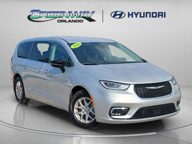used 2024 Chrysler Pacifica car, priced at $27,181