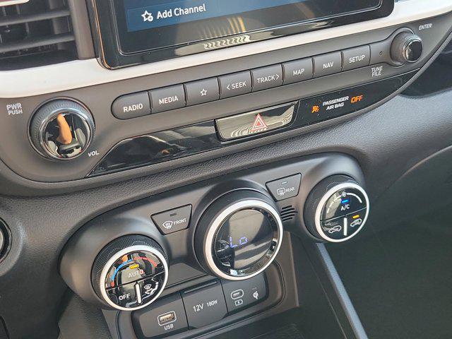 new 2025 Hyundai Venue car, priced at $24,118