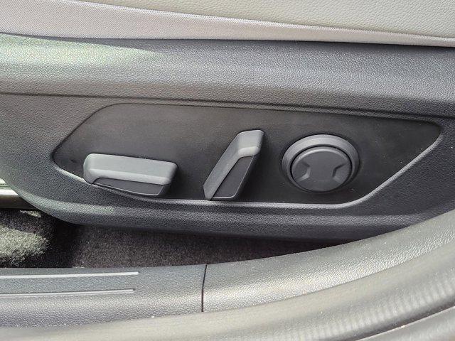 new 2025 Hyundai ELANTRA HEV car, priced at $26,080