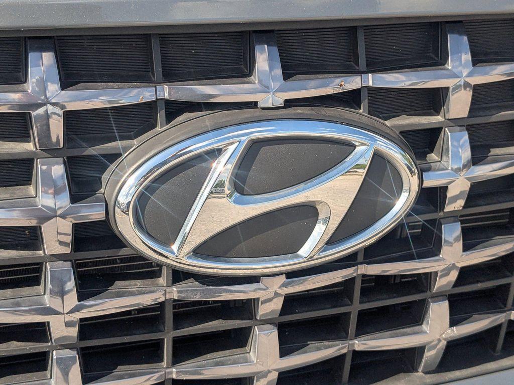 used 2025 Hyundai Venue car, priced at $18,788
