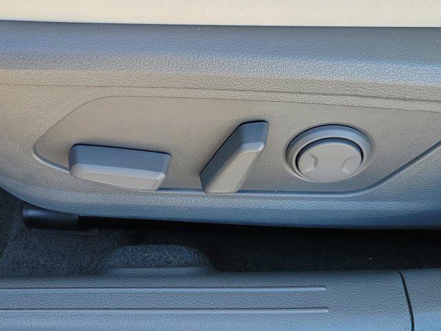 new 2025 Hyundai Sonata Hybrid car, priced at $27,547