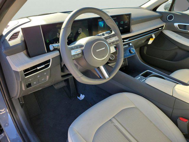 new 2025 Hyundai Sonata Hybrid car, priced at $27,547