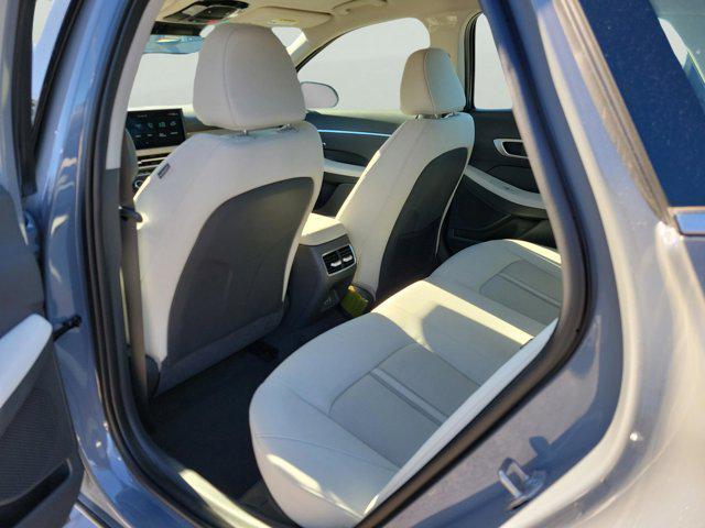 new 2025 Hyundai Sonata Hybrid car, priced at $27,547