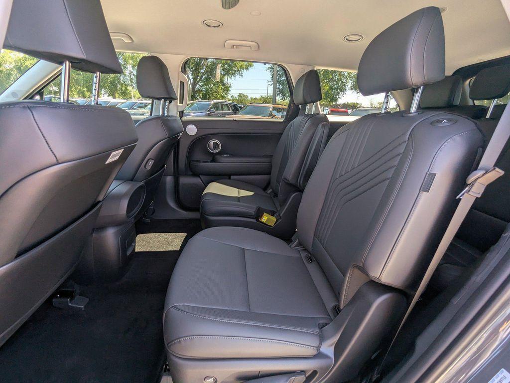 used 2026 Hyundai Palisade Hybrid car, priced at $48,379