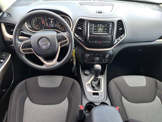 used 2018 Jeep Cherokee car