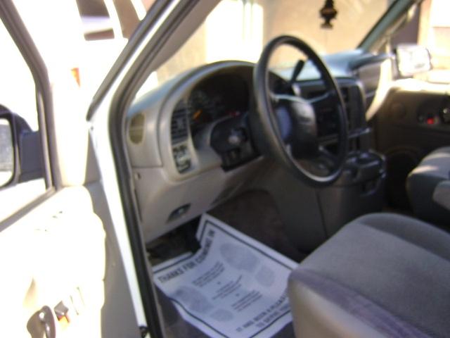 used 2003 GMC Safari car, priced at $10,995