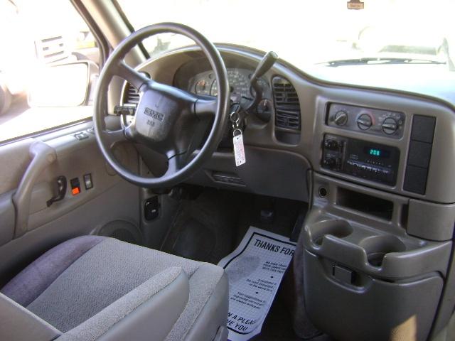 used 2003 GMC Safari car, priced at $10,995