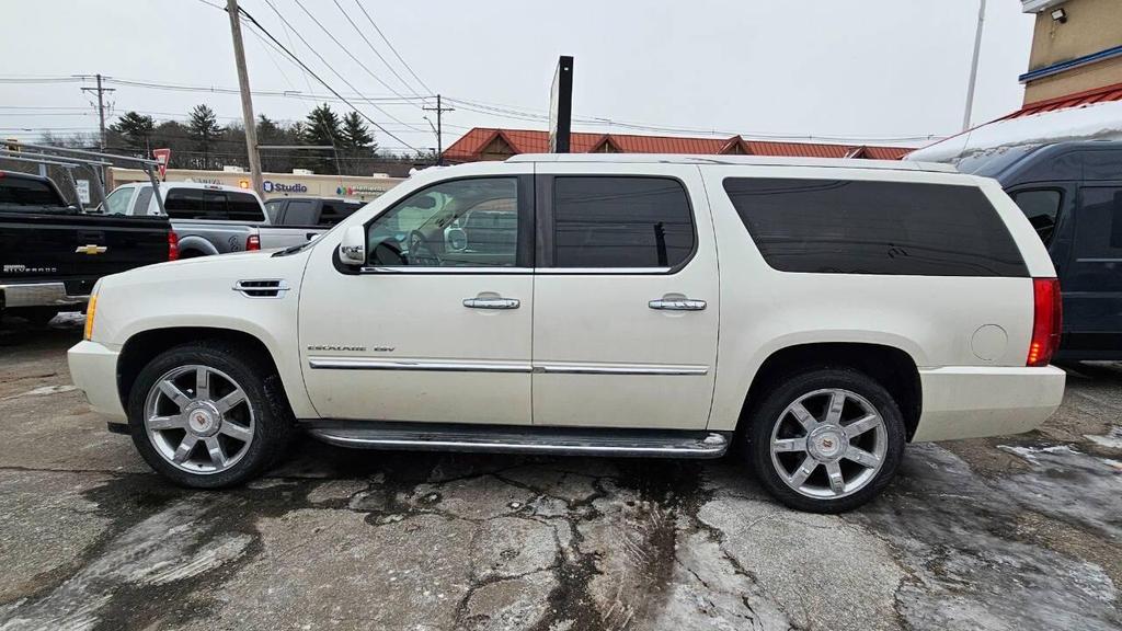 used 2011 Cadillac Escalade ESV car, priced at $13,995