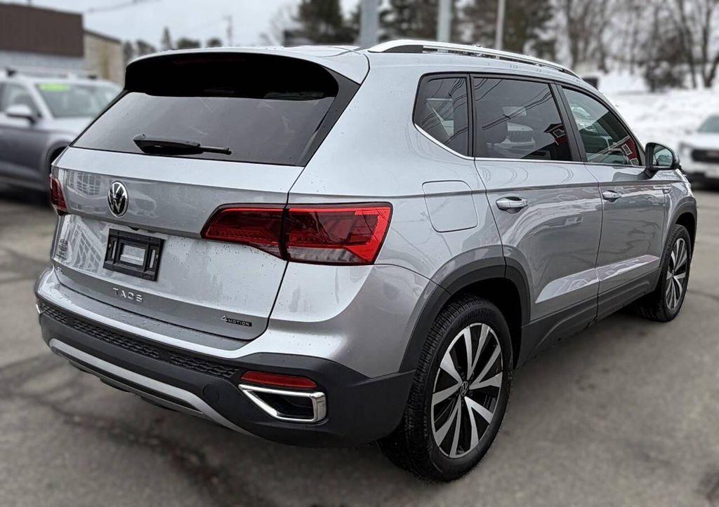 used 2022 Volkswagen Taos car