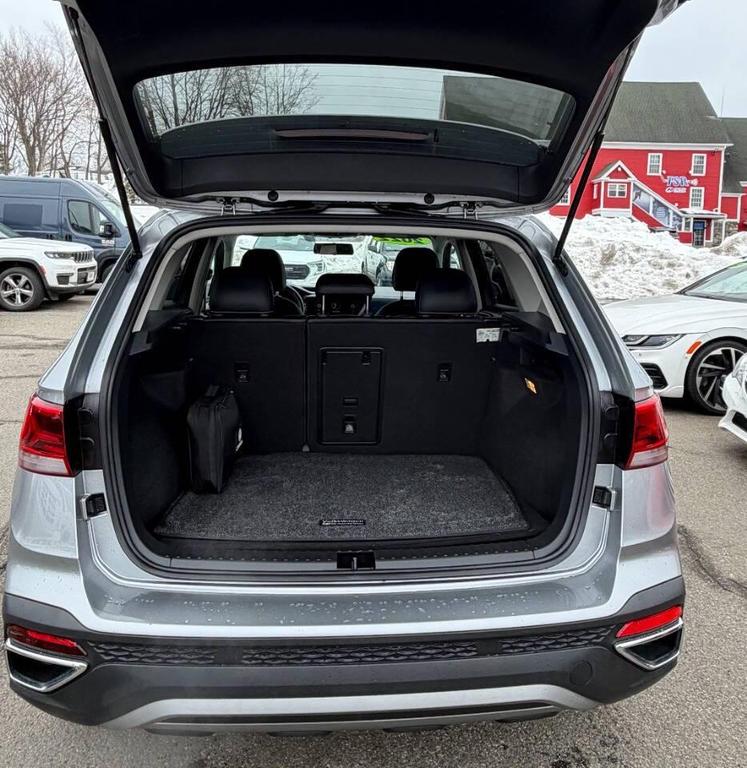 used 2022 Volkswagen Taos car