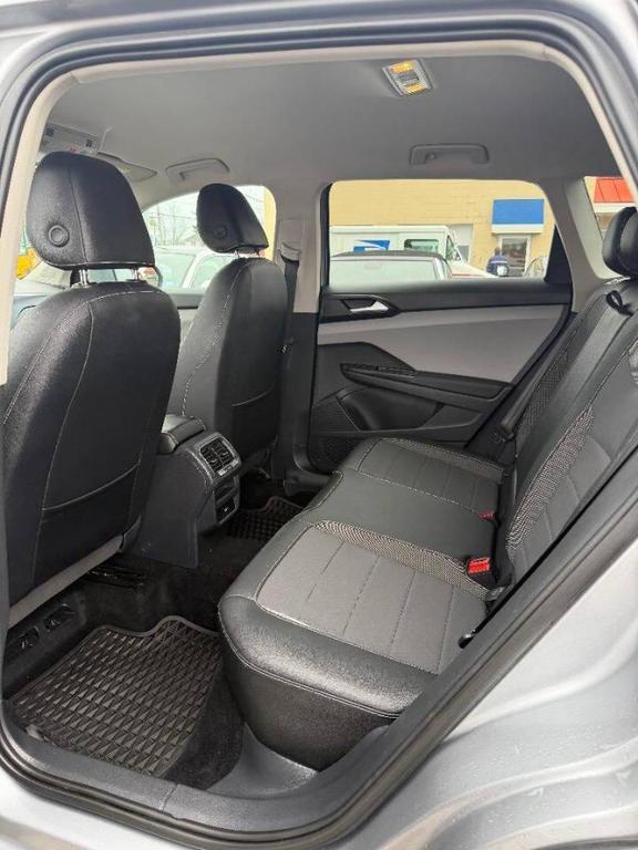 used 2022 Volkswagen Taos car