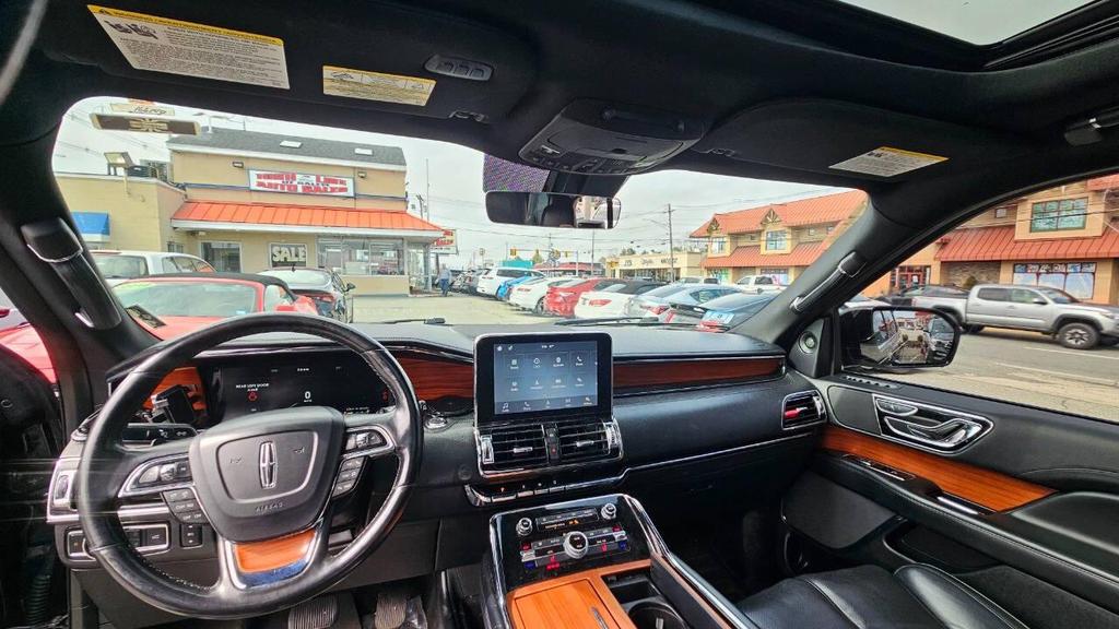 used 2019 Lincoln Navigator car, priced at $21,995