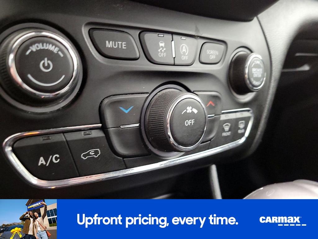 used 2019 Jeep Cherokee car, priced at $15,998