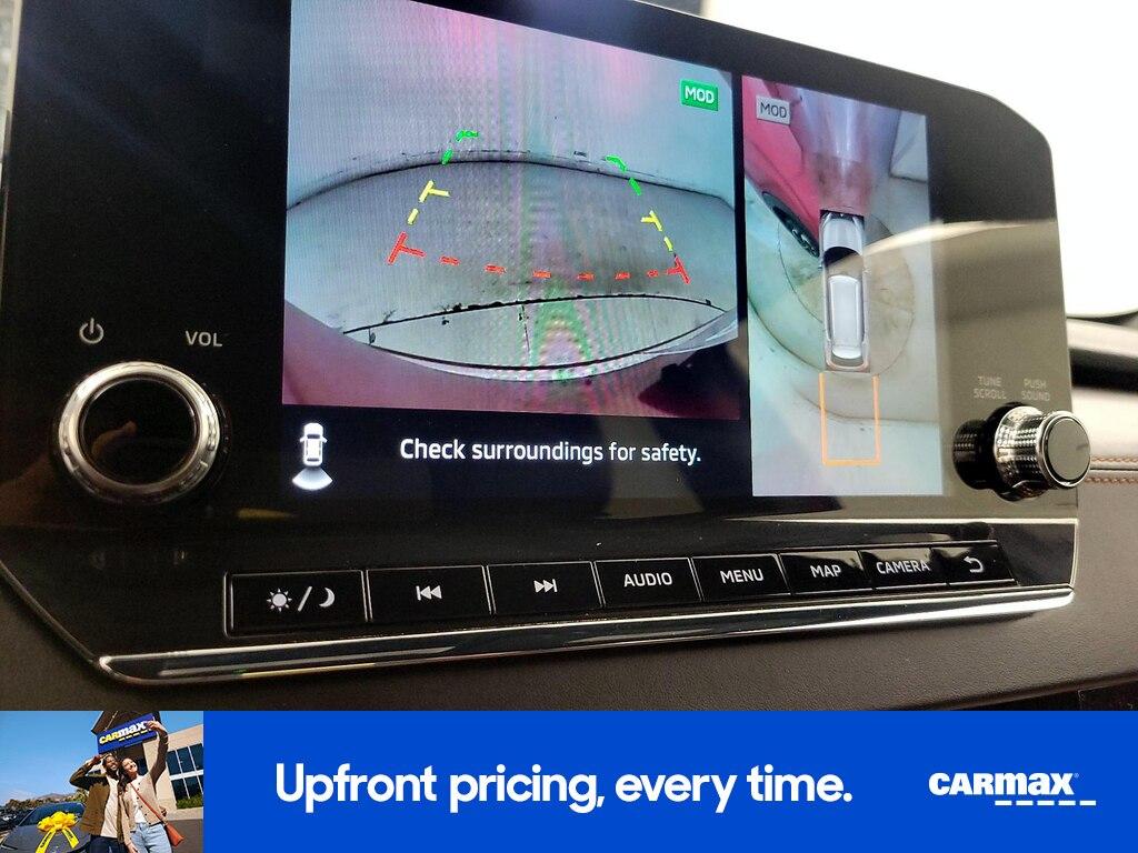 used 2024 Mitsubishi Outlander car, priced at $27,998