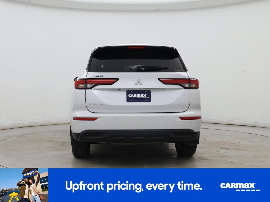 used 2023 Mitsubishi Outlander car, priced at $21,998