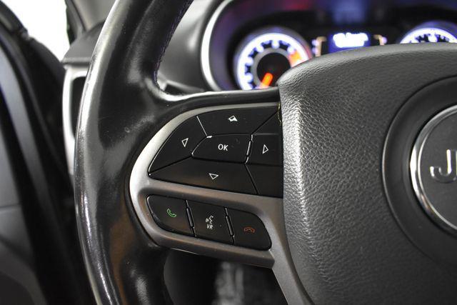 used 2019 Jeep Cherokee car, priced at $16,355