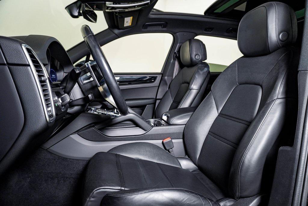 used 2022 Porsche Cayenne car, priced at $58,900