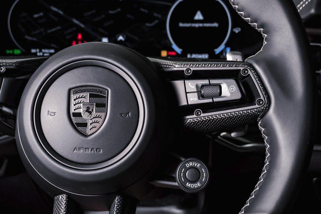 new 2025 Porsche Cayenne car, priced at $190,965