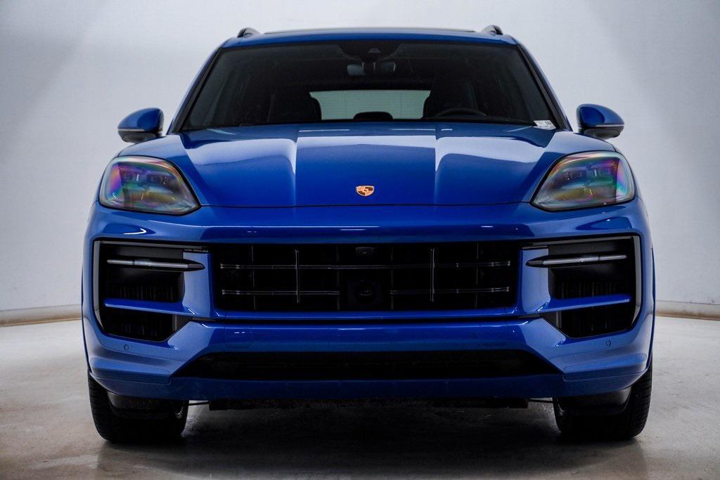 new 2025 Porsche Cayenne car, priced at $161,075