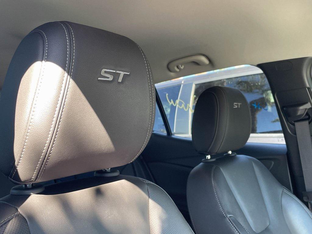 used 2024 Buick Encore GX car, priced at $17,999