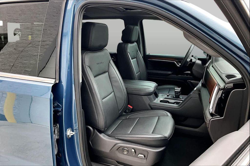 used 2024 GMC Sierra 1500 car, priced at $52,114