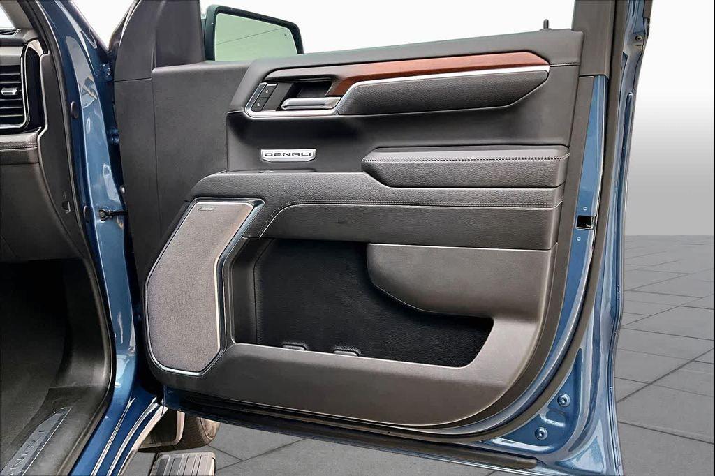 used 2024 GMC Sierra 1500 car, priced at $52,114