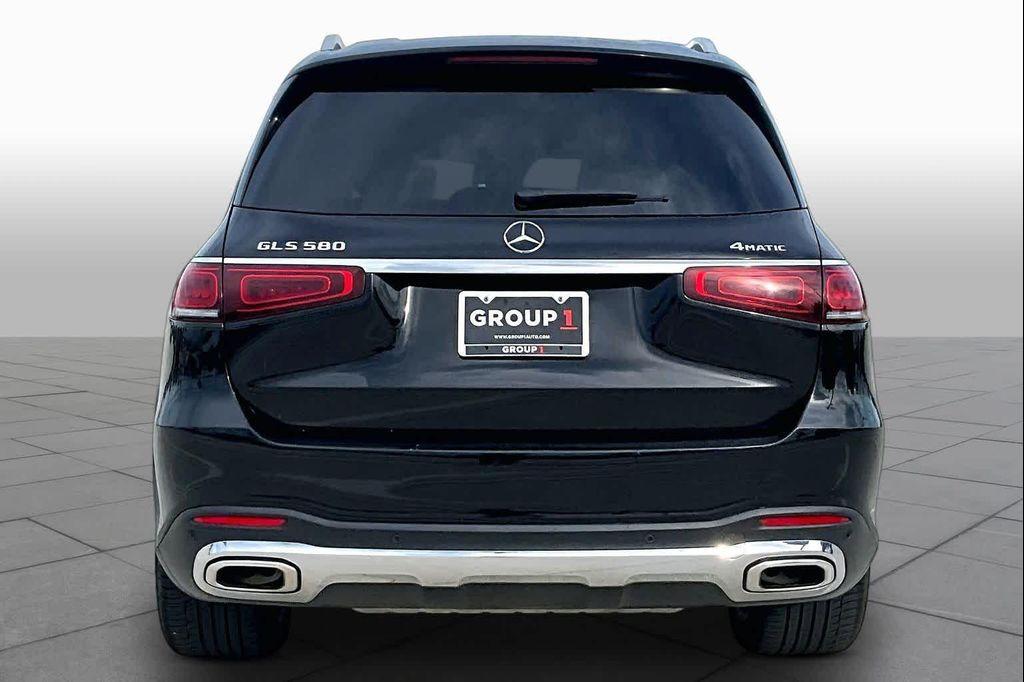 Mercedes-Benz GLS view 5