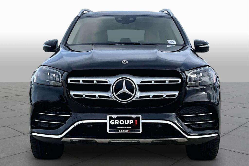Mercedes-Benz GLS view 4