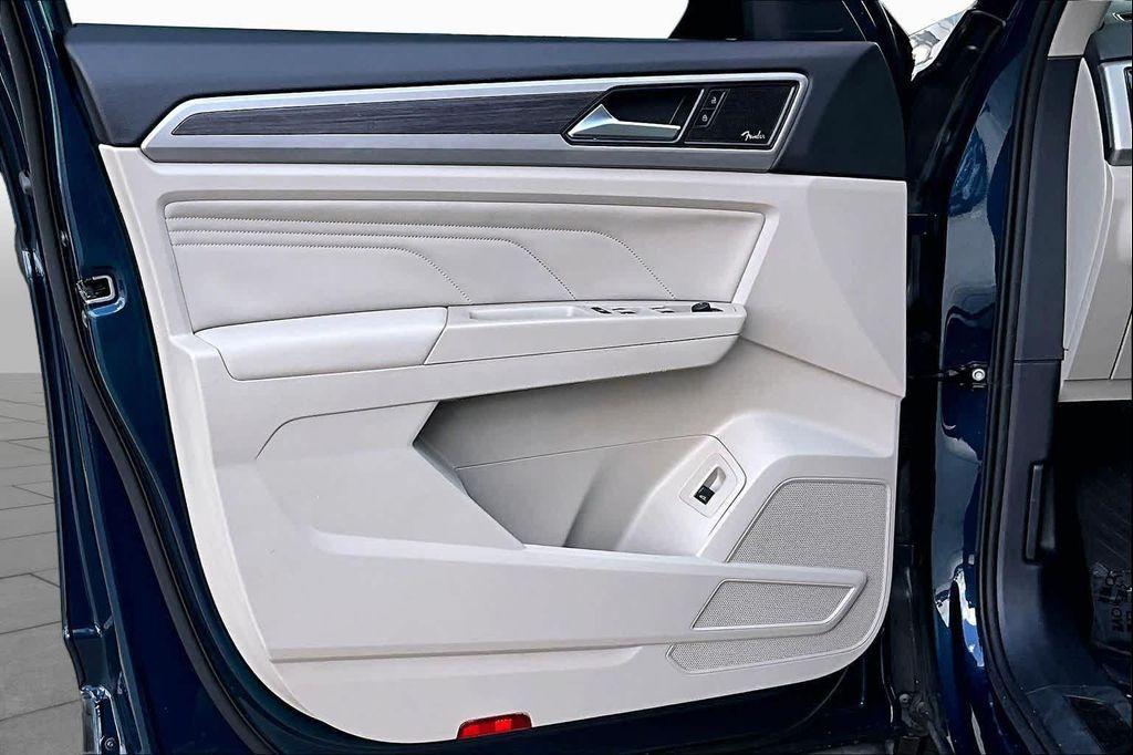 used 2021 Volkswagen Atlas car, priced at $21,624