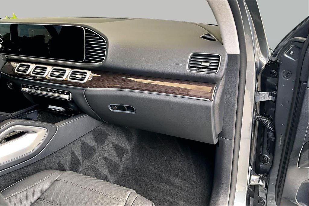 used 2026 Mercedes-Benz GLE 450 car, priced at $74,216
