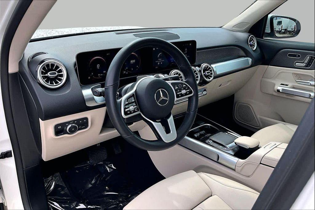 used 2021 Mercedes-Benz GLB 250 car, priced at $22,044