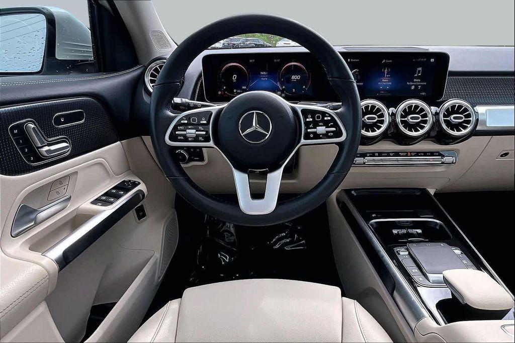 used 2021 Mercedes-Benz GLB 250 car, priced at $22,044