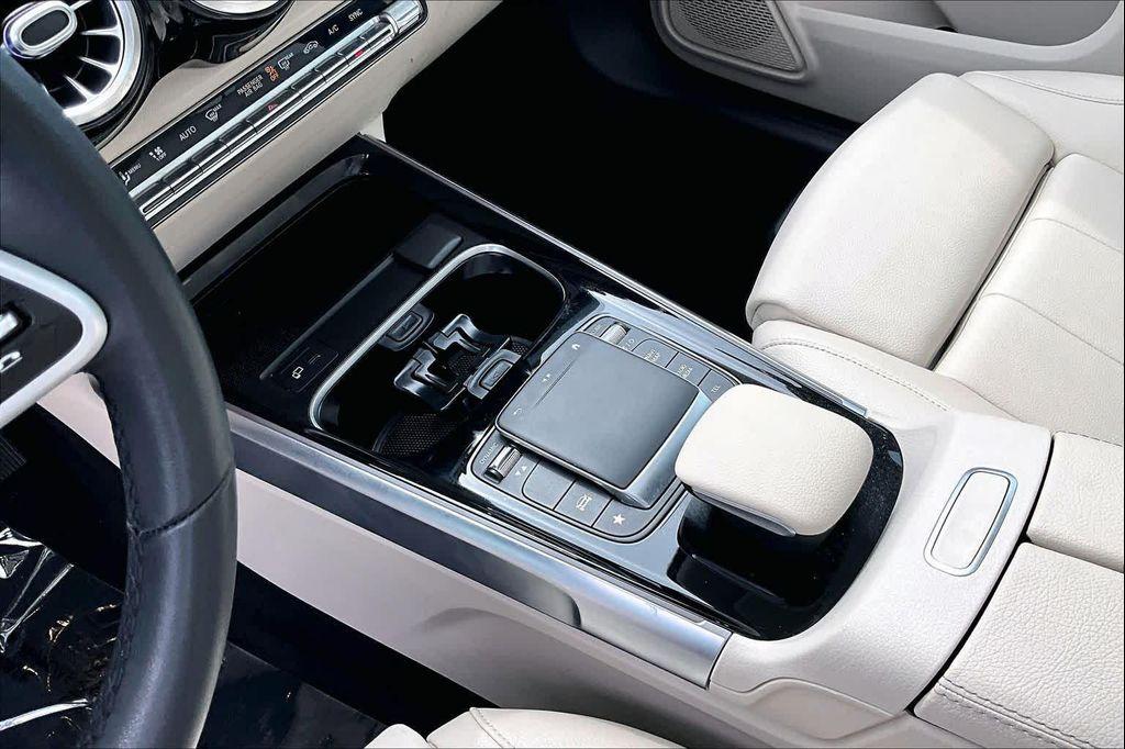 used 2021 Mercedes-Benz GLB 250 car, priced at $22,044