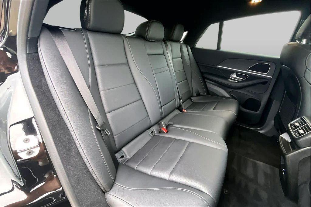 Mercedes-Benz GLE view 18