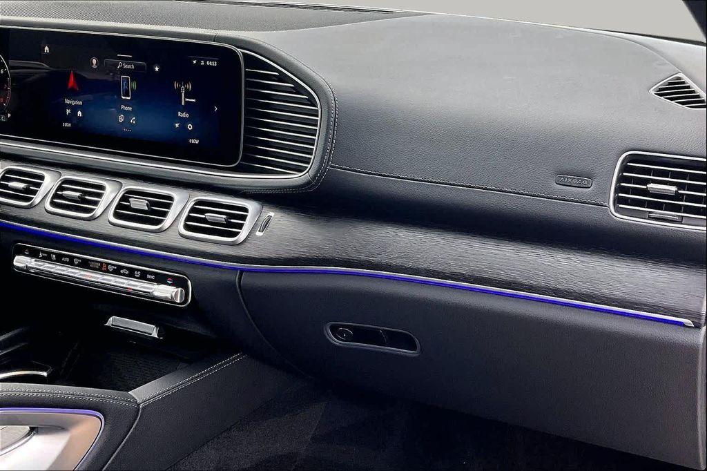 Mercedes-Benz GLE view 17