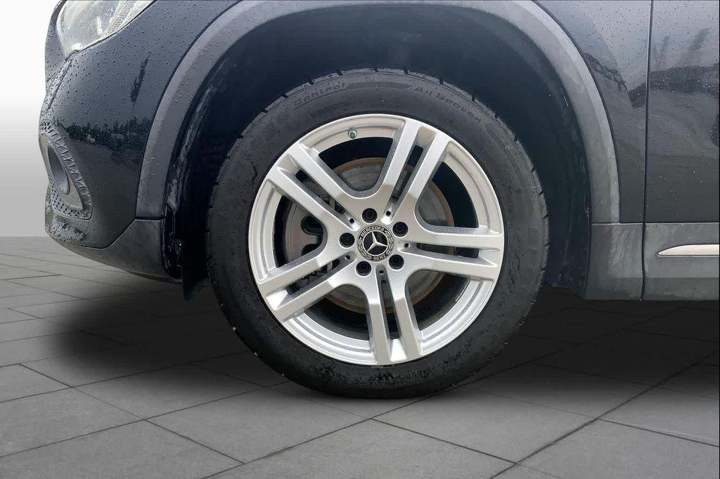 used 2021 Mercedes-Benz GLA 250 car, priced at $24,221
