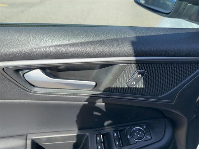 used 2022 Ford Edge car, priced at $26,897