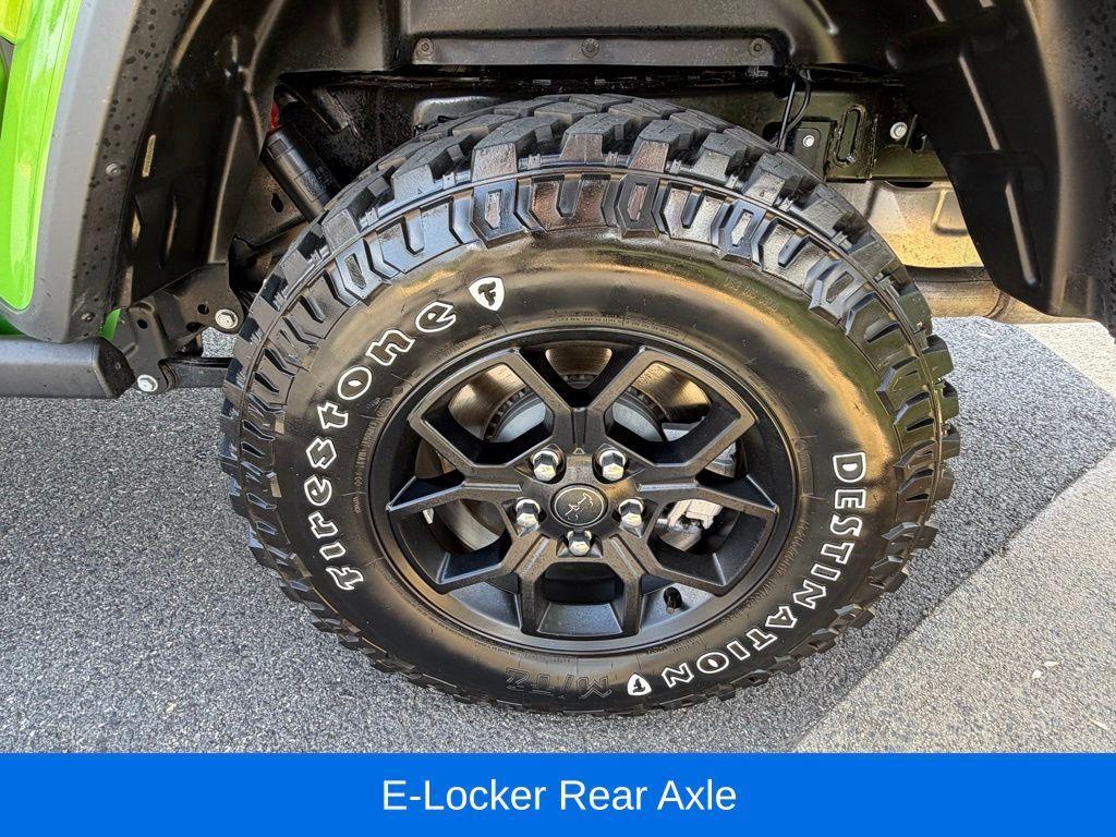used 2025 Jeep Gladiator car, priced at $37,367