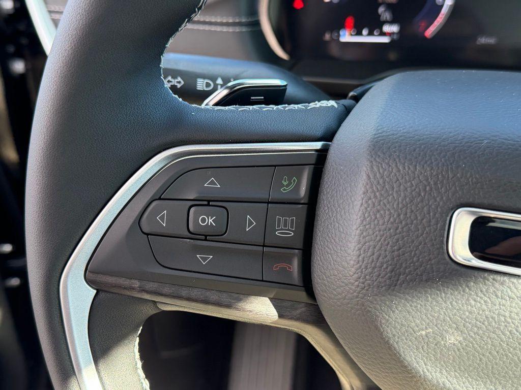 new 2026 Jeep Grand Cherokee car, priced at $51,441