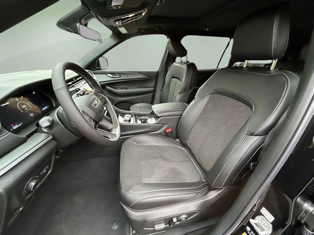 new 2025 Jeep Grand Cherokee L car, priced at $41,132