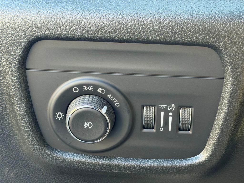 new 2025 Jeep Grand Cherokee L car, priced at $47,007