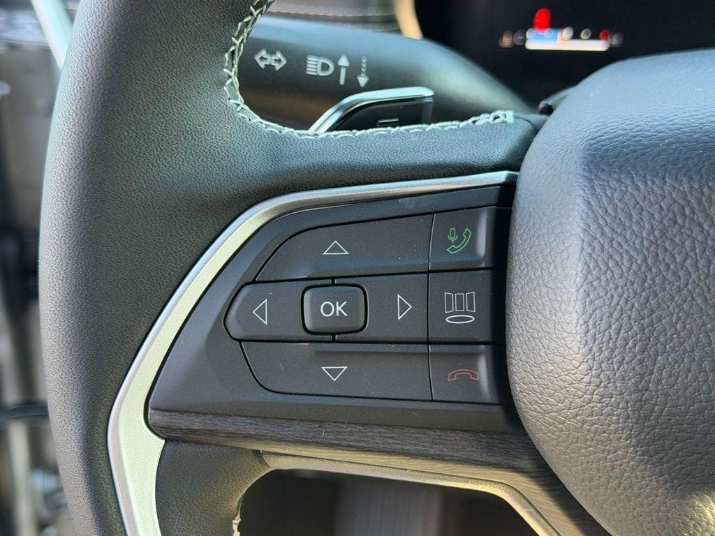 new 2025 Jeep Grand Cherokee L car, priced at $47,007