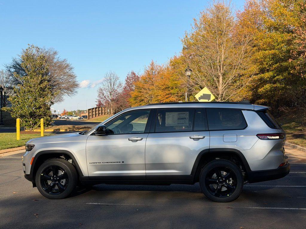 new 2025 Jeep Grand Cherokee L car, priced at $42,837