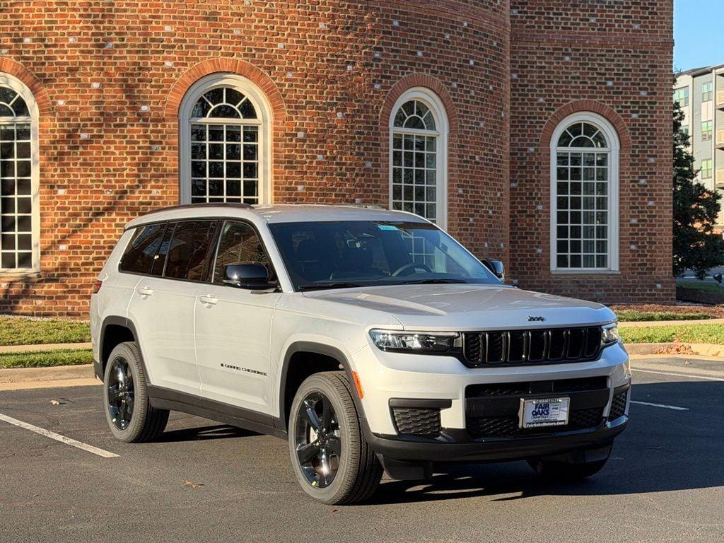 new 2025 Jeep Grand Cherokee L car, priced at $42,837