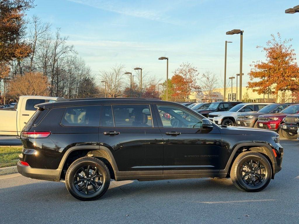 new 2025 Jeep Grand Cherokee L car, priced at $40,055