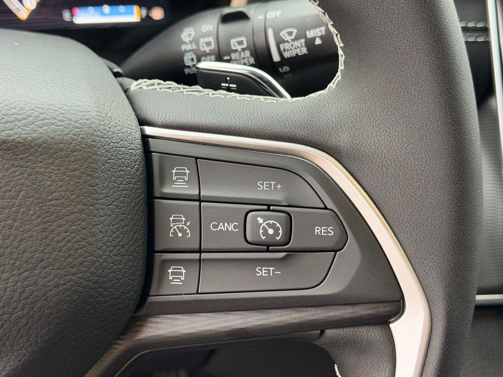 new 2025 Jeep Grand Cherokee L car, priced at $42,319