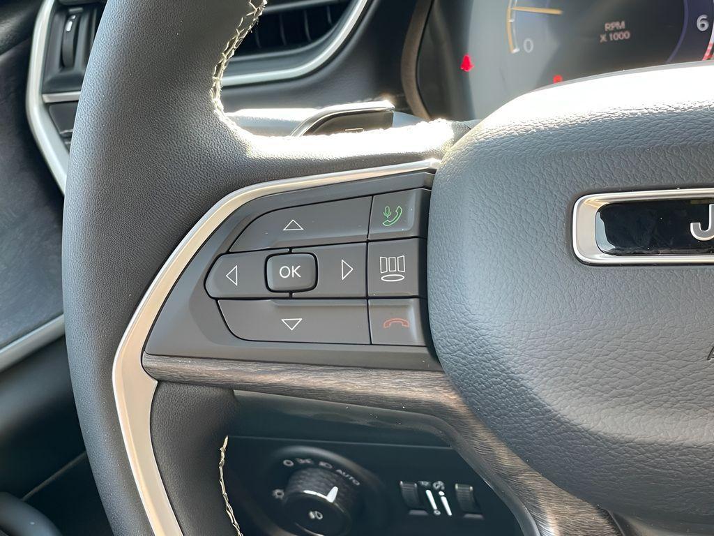 new 2025 Jeep Grand Cherokee L car, priced at $41,671