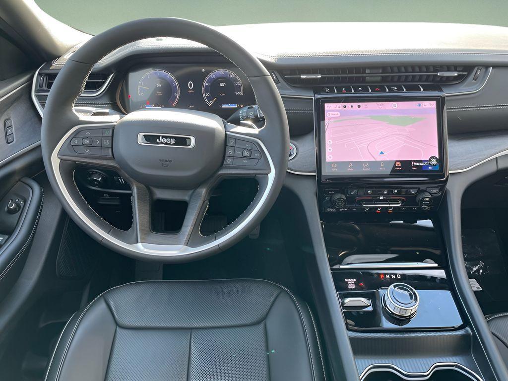 new 2025 Jeep Grand Cherokee L car, priced at $41,671
